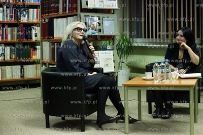 Filia biblioteki naukowej WiMBP przy ul. Obroncow Wybrzeza...