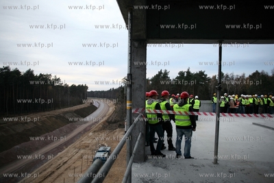 Uroczystosc zawieszenia wiechy na budynku Lokalnego...