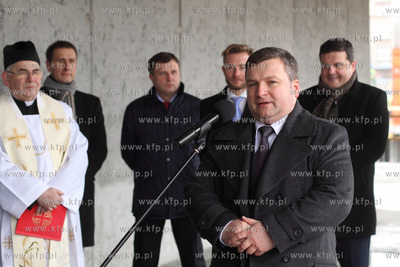 Uroczystosc wmurowania kamienia wegielnego pod budowe...