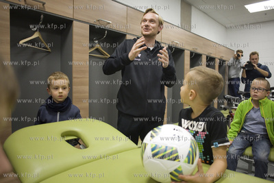 Zwiedzanie Stadionu Energa Gdańsk z piłkarzem Lechii...