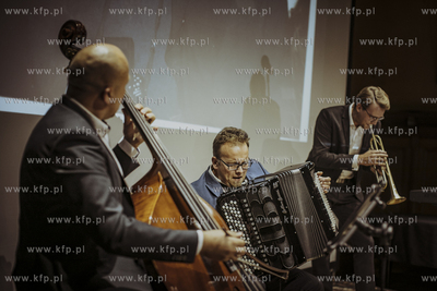 Nadbałtyckie Cenntrum Kultury. Wieczór wspomnieniowy...