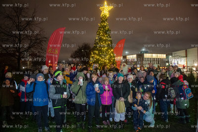 Uroczyste odpalenie światełek na choince wa Biskupiej...