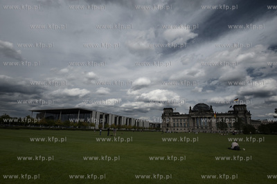 Berlin. Stolica i najwieksze miasto Republiki Federalnej...