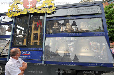 III Swiatowy Zjazd Gdanszczan. Wspolny koncert carillonowy...