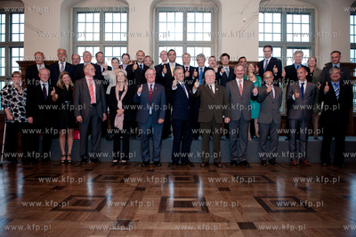 Gdansk. Zielona Brama. Uczestnicy nieformalnego spotkania...