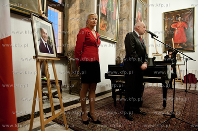 Gdansk. Ratusz Glownego Miasta. Uroczystosc wreczenia...