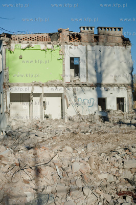 Gdansk Wrzeszcz. Rozbiorka hali sportowej oraz budynku...