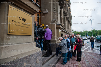 Gdansk. Narodowy Bank Polski wprowadza do obiegu monety...