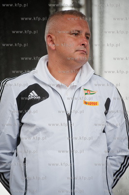 Gdansk. Scena na Targu Weglowym. Prezentacja druzyny...