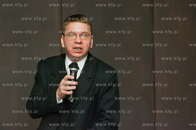 Gdansk. Sala BHP Stoczni Gdanskiej. Prezentacja 2 tomu...