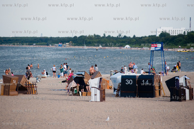 Wakacyjne popoludnie na plazy w Sopocie.
09.08.2013
fot....