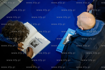 Gdynia. Centrum Handlowe Riviera. Premiera i promocja...