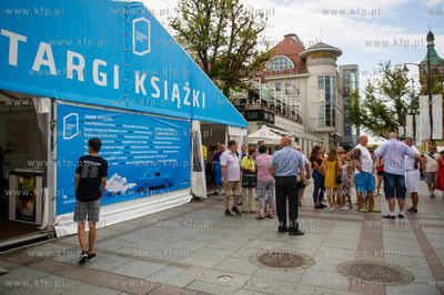 Plac Przyjaciol Sopotu. Festiwal Literacki Sopot. Targi...