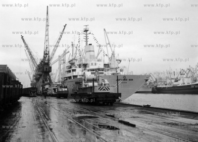 Uroczystość podniesienia bandery na m/s „Jastarnia-...