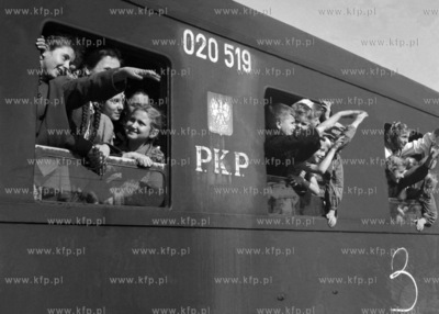 Pożeganie młodzieży wyjeżdzającej na wakacje na...