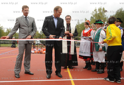 Garczyn kolo Koscierzyny. Otwarcie kolejnego boiska...
