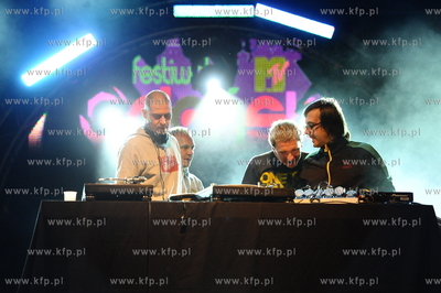 Gdansk. Plac Zebran Ludowych. Festiwal MTV Gdansk Dzwiga...