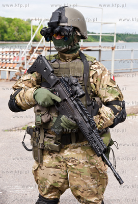 Gdynia. Torpedownia na terenie portu wojennego na Oksywiu....