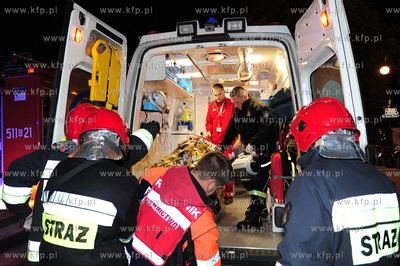 Sopot. Ul. Powstancow warszawy k. hotelu Grand. Samochod...