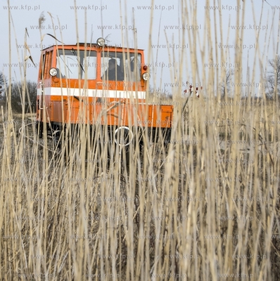 Zuławska Kolej Dojazdowa. Przejazd drezyna motorowa...