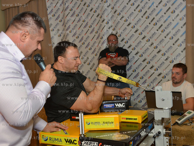 Do Rumi przyjechal wczoraj Alexey Voevoda (Rosja),...