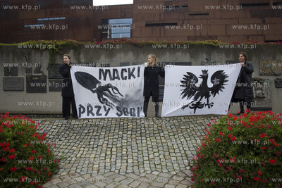 Gdańsk. Plac Solidarności. Czarny Protest,...