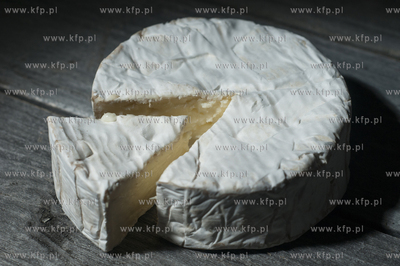Miękki ser podpuszczkowy. Nazwa sera pochodzi od wsi...