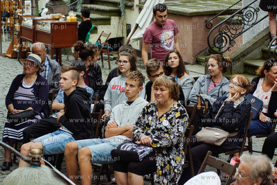 Gdańsk. Biblioteka na ul. Mariackiej. Narodowe czytanie...
