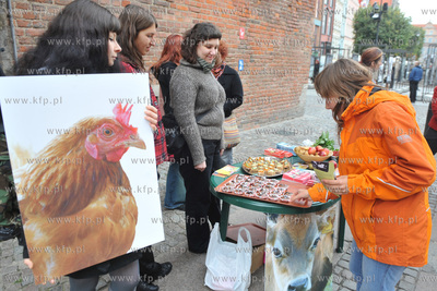 Gdansk. Dlugi Targ. Obchody Miedzynarodowego Dnia Wegetarianizmu....