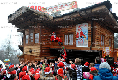 Szymbark na Kaszubach. VI Ogolnopolski Zjazd Swietych...