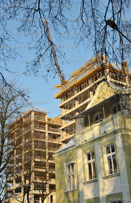 Gdansk - Wrzeszcz. Budowa Quattro Towers, widok od....