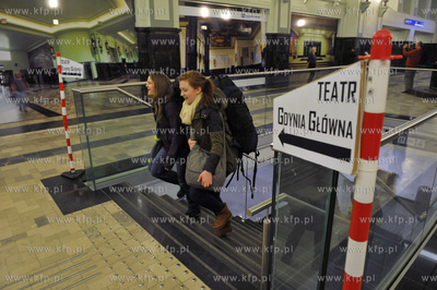 Wernisaz wystawy fotografii Mlode Dusze autorstwa Magdaleny...