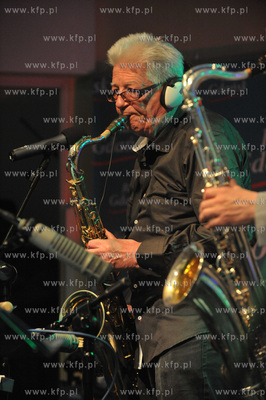 Jazzman Przemek Dyakowski koncertowo swietowal 80 urodziny...