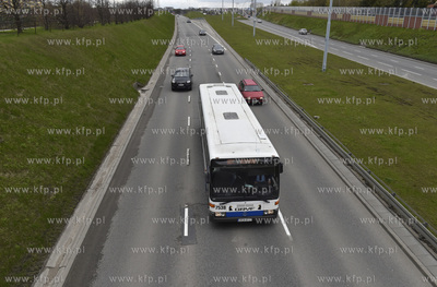 Gdańsk Chełm, aleja Armii Krajowej. Autobus marki...