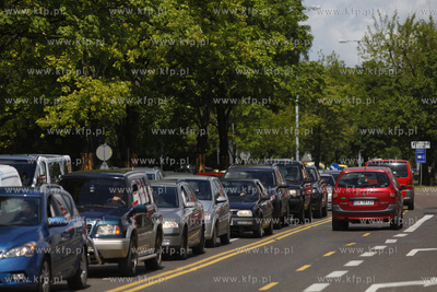 Przebudowa skrzyzowania Czyzewskiego z Al. Niepodleglosci...