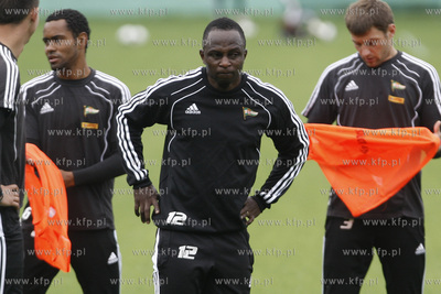 Gdansk. Emenuel Olisadebe trenuje z druzyna Lechii...