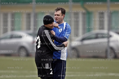 Gdansk. Boisko przy ul. Traugutta.  Sylwestrowy mecz...