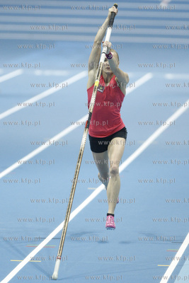 Trening skoczkini o tyczce Anny Rogowskiej, przed rozpoczynajcymi...