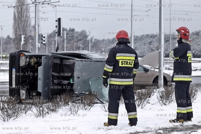 Groźnie wyglądający wypadek na skrzyżowaniu ulic...