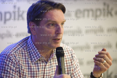 Galeria Bałtycka w Gdańsku. Empik. Spotkanie z Tomaszem...