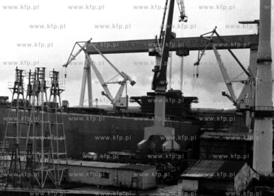 Stocznia Gdynska. 09.92 Fot.Maciej Kosycarz / KFP ZAKAZ...