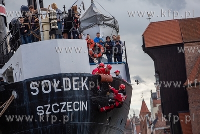 Baltic Sail 2019. Pokaz ratownictwa morskiego. 05.07.2019...