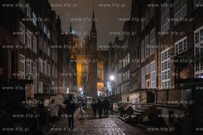 Gdańsk, ul. Mariacka. Pierwszy dzień Nowego Roku....