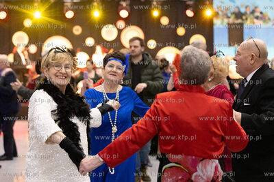 Port Lotniczy Gdańsk im. Lecha Wałęsy. Bal seniora...