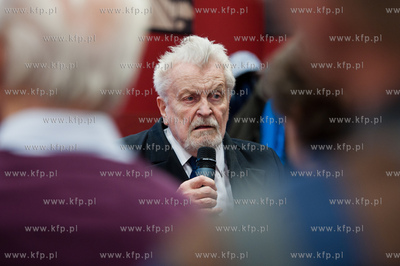 Otwarcie Biblioteki Manhattan w CH Manhattan.
Nz spotkanie...