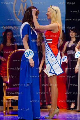 Gminny Dom Kultury w Pierwoszynie. Gala Finalowa Miss...