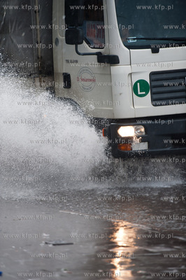 Gdansk. Wrzeszcz. Al. Grunwaldzka. Gwaltowny i intensywny...