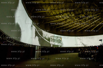 Gdansk. Byly zbiornik gazowy na terenie Polskiej Spolki...