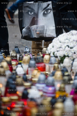 Gdansk. Cmentarz Lostowicki. Dzien Wszystkich Swietych....