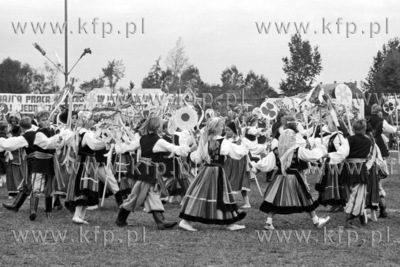 Dożynki w Miłoradzu na Żuławach. 19.09.1976 5wrzesnia76_z.kosycarz_p43...